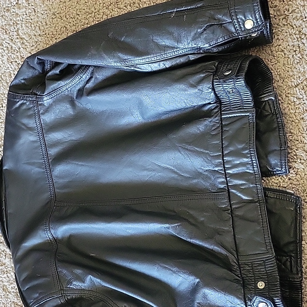 Leather jacket - Picture 4 of 5